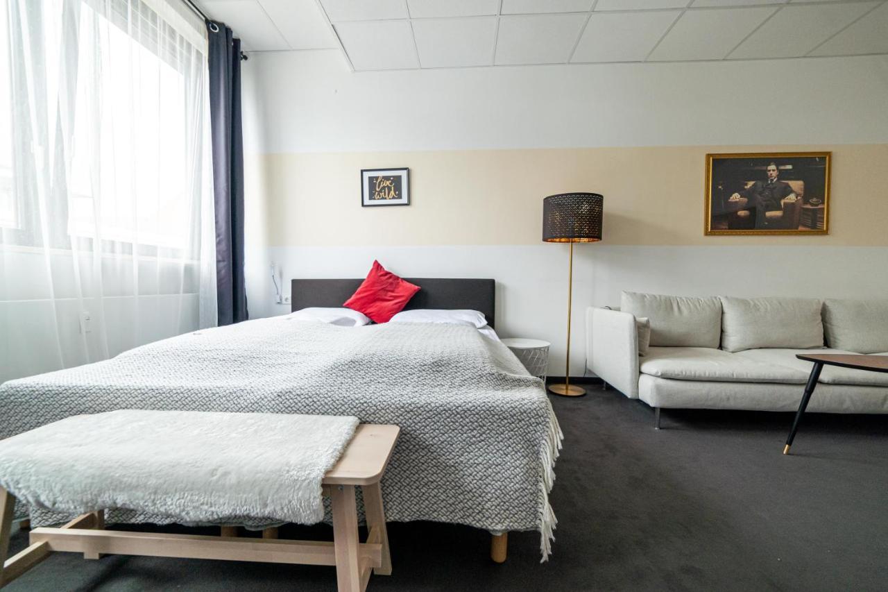 Full House Hostel Nurnberg - Shared Bath & Kitchen 외부 사진