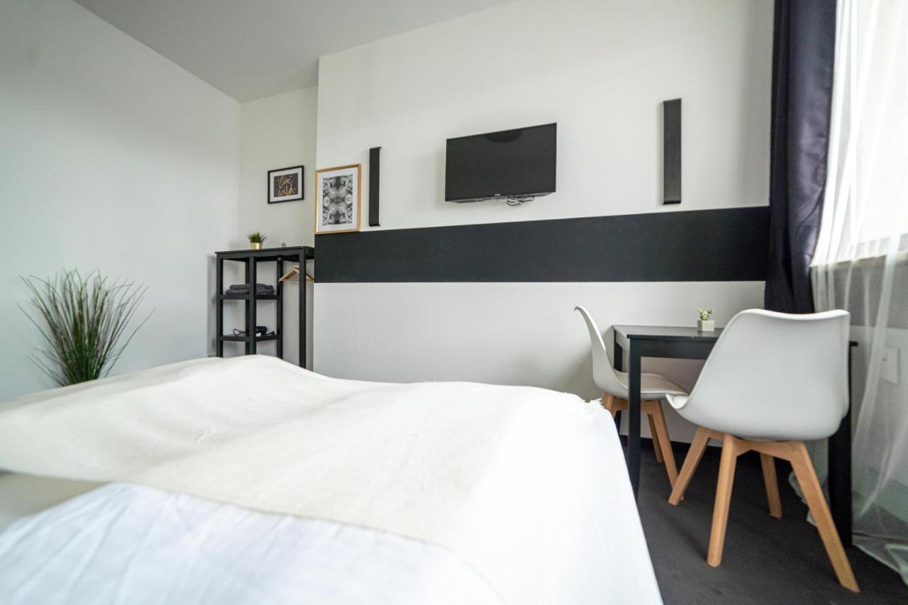 Full House Hostel Nurnberg - Shared Bath & Kitchen 외부 사진