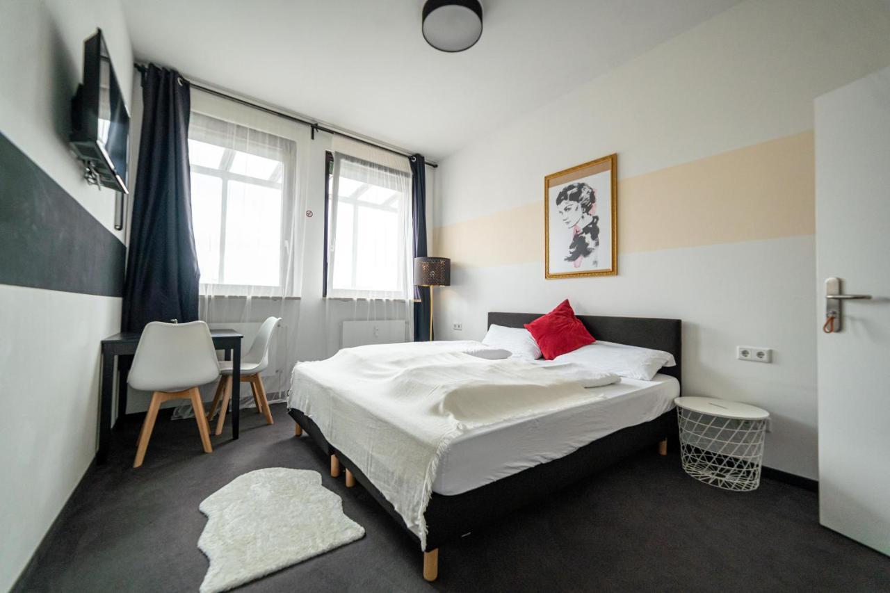 Full House Hostel Nurnberg - Shared Bath & Kitchen 외부 사진