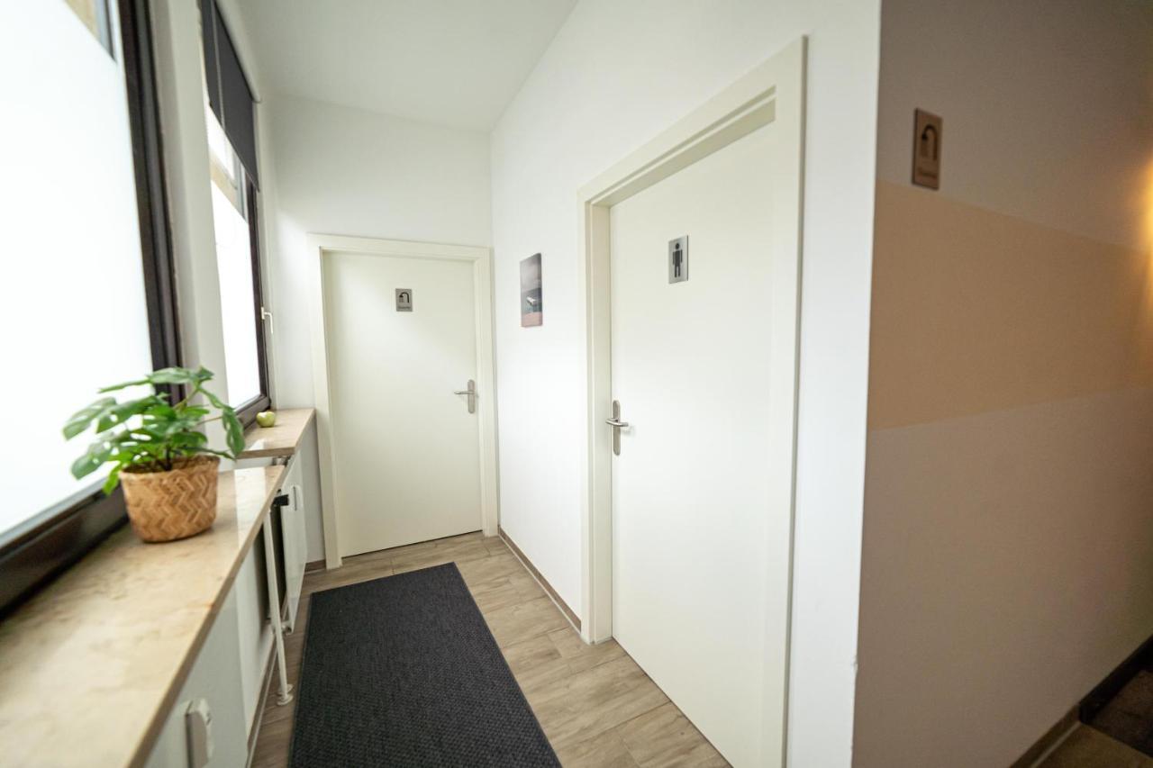 Full House Hostel Nurnberg - Shared Bath & Kitchen 외부 사진
